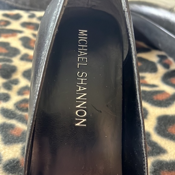 Michael Shannon size 8 leather pumps.  Excellent condition - Picture 5 of 5